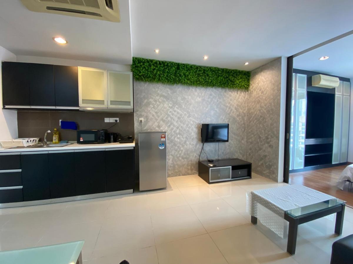 Spacious 2Room+2B*pool+gym*5mins-Time square&LaLaport Kuala Lumpur Extérieur photo