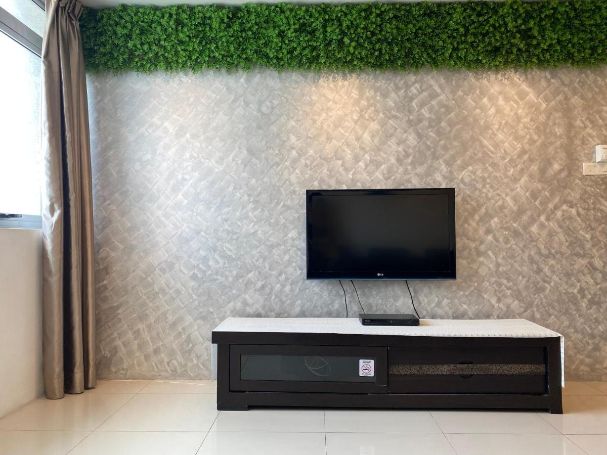 Spacious 2Room+2B*pool+gym*5mins-Time square&LaLaport Kuala Lumpur Extérieur photo